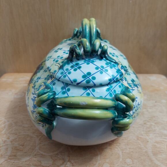 Signed "Caldmaci G" Hand Painted Majolica Soup Tureen 13"L x 9"W x 8"H - Picture 4 of 8